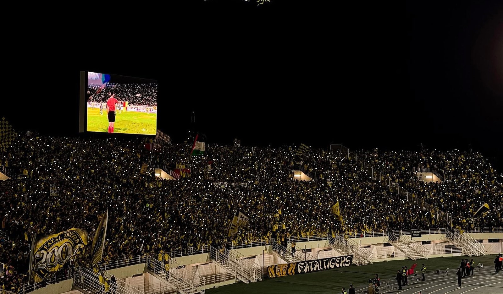 غضب جماهير المغرب الفاسي من تهاون اللاعبين ومطالبة بالجد